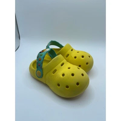 Zuecos de pato sandalias amarillas sin cordones informales lindos zapatos para niños pequeños ISOMM Foto 1 de 4