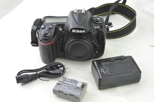 Nikon D300 12.3MP DSLR Kamera,  Auslösungen /shutter count 34963 - Bild 1 von 3
