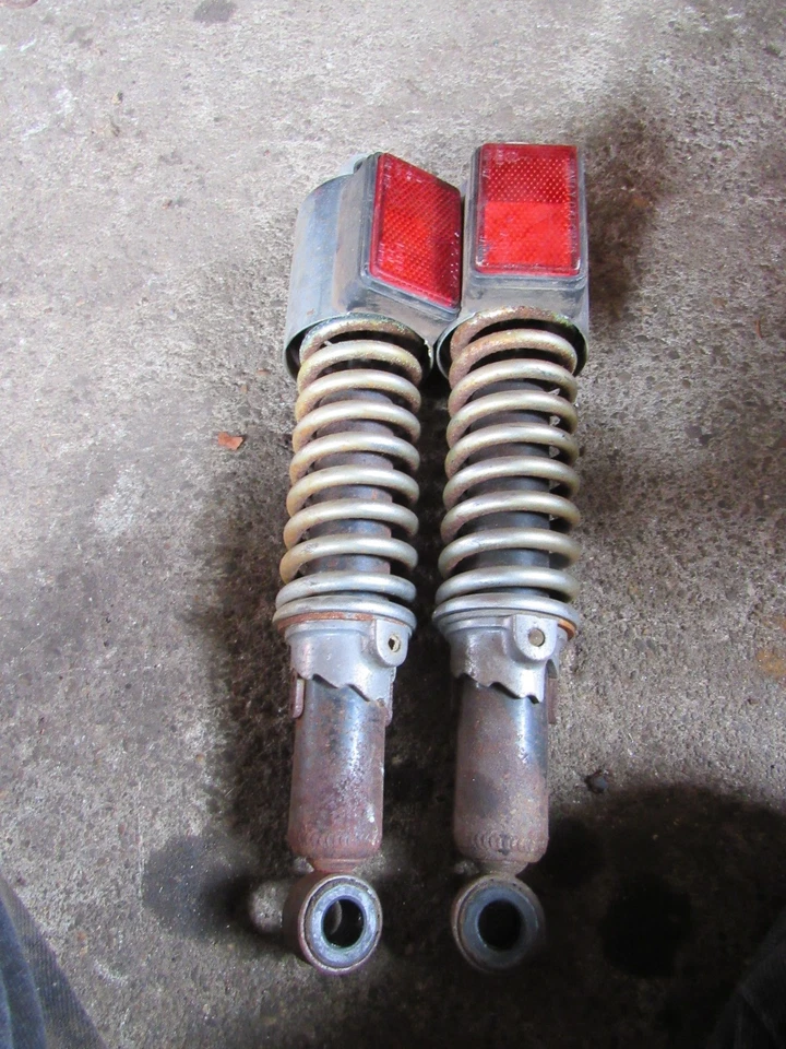 Yamaha XS400 1981 especial 2 amortiguadores traseros Foto 1 de 1