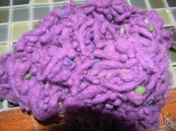 Wool Dyed Fibers Slugz One Ounce Plum - Image 1 of 1