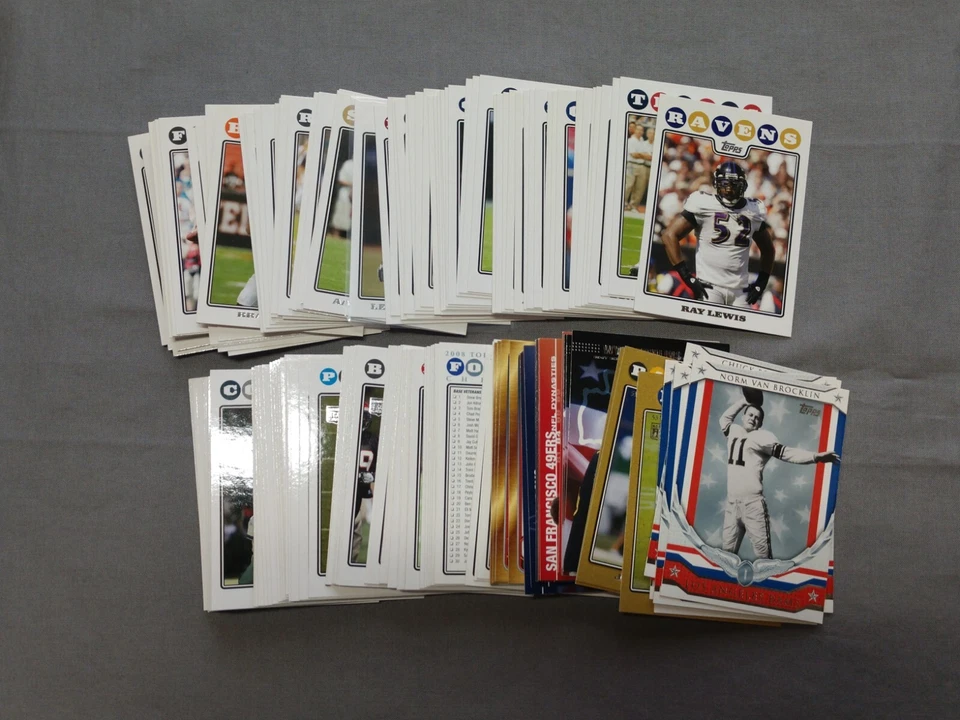 2008 Topps Football - - - Pick A Card - - - Complete a Set - Image 1 of 1