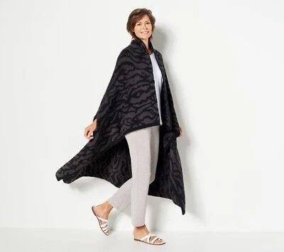 Barefoot Dreams CozyChic Oversized Weekend Wrap 45"L x 60"H Tiger Stripe - Image 1 of 3