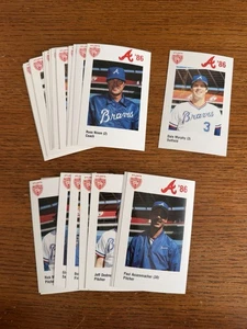 Juego de policía de Atlanta Braves 1986 1-30 casi nuevo-como nuevo Dale Murphy - Imagen 1 de 1