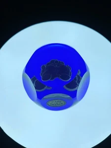 Baccarat Crystal Paperweight Libra Zodiac Stone France - Picture 1 of 4