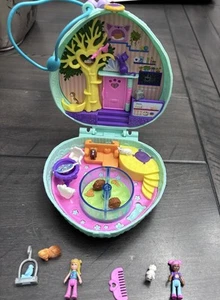 Polly Pocket Hedgehog Cafe Compact Cat Pet Theme Playset With Micro Dolls - Picture 1 of 7