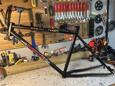 Muddy Fox Monarch Team Frame Medium - Cafe Cruiser project / Retro MTB 4.8 lb  - Image 1 of 4