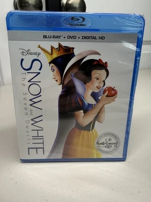 Snow White and the Seven Dwarfs (Blu-ray + DVD) Disney Signature Collection NEW - Image 1 of 4