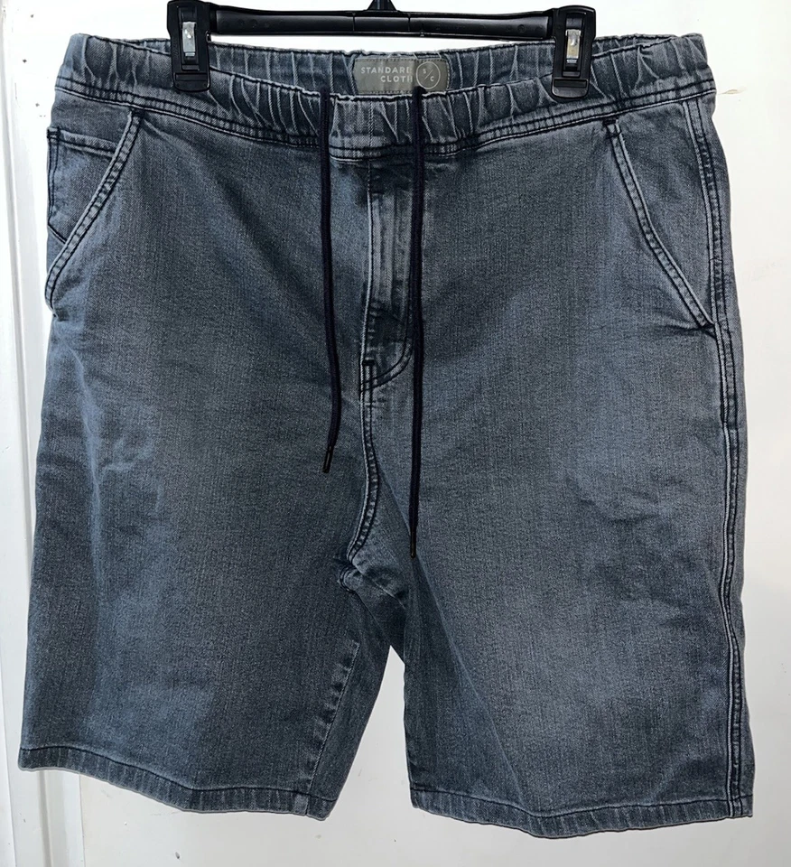 Urban Outfitters Pantalones Cortos de Tela Estándar Jean Denim Pantalones Cortos para Hombre Talla XL 9” Foto 1 de 4