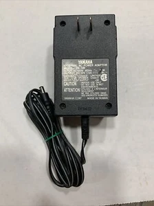 OEM Yamaha PA-5D Power Adapter 12 Volts 1.5 Amp TESTED Working - Picture 1 of 6