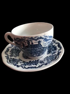 Wedgwood Royal Homes Of Britain Teetasse & Untertasse Set - Bild 1 von 6