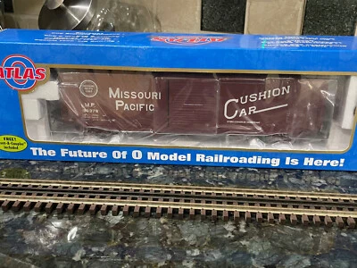 Atlas O Missouri Pacific MP 50' Box Car [3 rail] #96378 6596-2 - Image 1 of 2