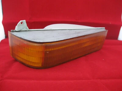 1989-1994 Ford Explorer Ranger Right Amber Turn Signal Light OEM E97B-13215-AG - Image 1 of 4
