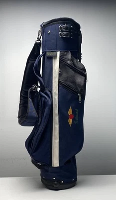Bolsa de golf Jones Baltusrol de pie azul marino con una sola correa dividida en 3 vías Foto 1 de 4