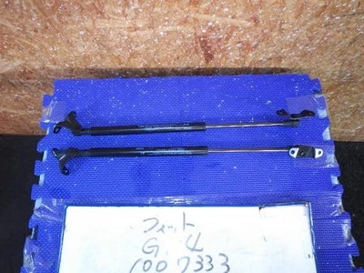 Amortecedor de porta traseira HONDA Fit 2014 DBA-GK4 [usado] [PA64168305] - Imagem 1 de 2