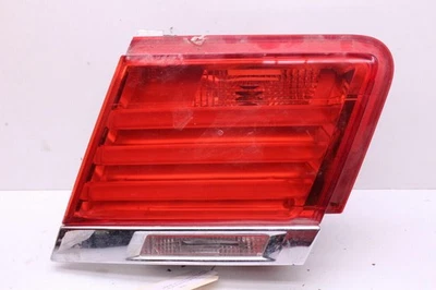 2009-2012 BMW 740i 750i lanterna traseira tampa direita montagem OEM usado - Imagem 1 de 3