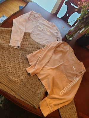 Hollister Women's Shirt And Sweater Size Large LOT Of 3. Purple, Pink, Tan - Image 1 of 4