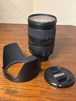 Nikon AF-S FX NIKKOR 28-300mm F/3.5-5.6G ED VR Zoom Lens, in Excellent condition - Image 1 of 4