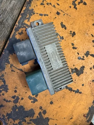 Módulo de controle de relé plugue de incandescência Ford F250 F350 2003-2010 6.0L 6.4L 1828565C1 fabricante de equipamento original - Imagem 1 de 3