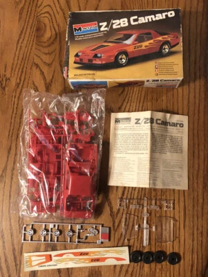 Vtg 1981 Monogram Z/28 Camaro 1:32 Scale RARE! OPENED see photos for all parts - Image 1 of 4