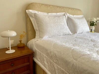 Deluxe Classic Italian Jacquard Bedding Set & Coverlet 100% Cotton Satin King - Image 1 of 4