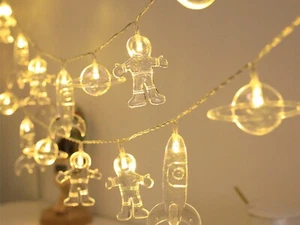 Warmweiße Astronaut Space Fairy Saitenlichter, aufklappbare batteriebetriebene Lichter - Bild 1 von 7