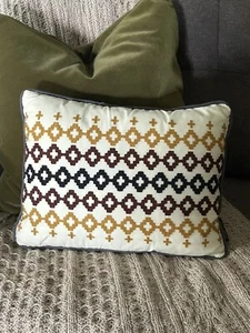 Pendleton Throw Pillow Southwestern Geometric Embroidered Pattern Cotton 16x11 - Picture 1 of 6