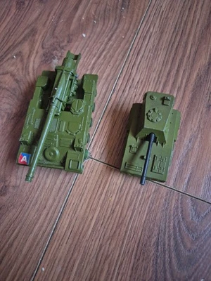 Matchbox Superkings TANKS X2 Vintage  - Image 1 of 4