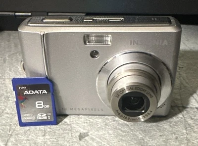 Câmera Digital Insignia NS-DSC1110A 10.0MP - Prata - Limpa Testada Funcionando - Imagem 1 de 4