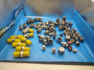 Posten über 55 Hydraulik Armaturen Adapter Winkel Stecker Reduzierstück andere neu gebraucht - Bild 1 von 17