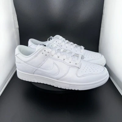 Nike Dunk Low Triplo Branco (2021) (W) Tamanho 10W/8.5M - Imagem 1 de 4