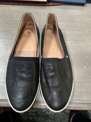 Frye Melanie Leather Black  Slip On Flats Women’s Size 8 1/2M - Image 1 of 4