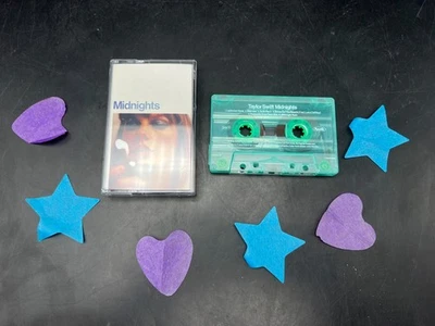AUTHENTIC Taylor Swift Midnights Moonstone Blue Cassette Limited Foto 1 de 4