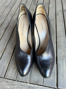 Gorgeous COSTUME NATIONAL Black asymmetrical leather pumps 39.5 - Picture 1 of 8
