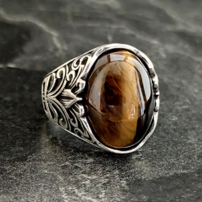 Anillo de piedra ojo de tigre marrón para hombre, anillo de piedras preciosas ojo de tigre ovalado de plata para hombre Foto 1 de 4