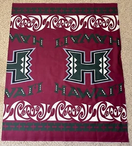 University of Hawaii Stoff UH Rainbow Warriors Logo Vintage Burgund & Grün - Bild 1 von 2