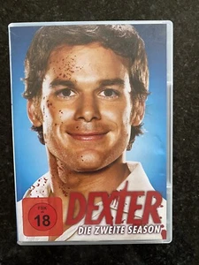 DEXTER - Staffel 2 - es geht weiter - Der Beliebteste Serienkiller - Bild 1 von 2