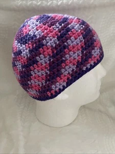 Berretto Kufi Beanie fatto a mano all'uncinetto adulto rosa viola mimetico teschio - Foto 1 di 5
