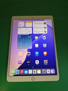 Apple iPad Air (3rd Gen) 64GB, Wi-Fi, 10.5in - Silver. - Read Desc (DK752 - Picture 1 of 8