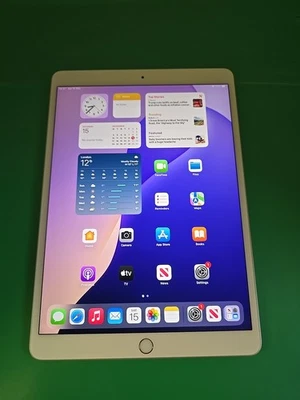 Apple iPad Air (3rd Gen) 64GB, Wi-Fi, 10.5in - Silver. - Read Desc (DK752 - Image 1 of 4