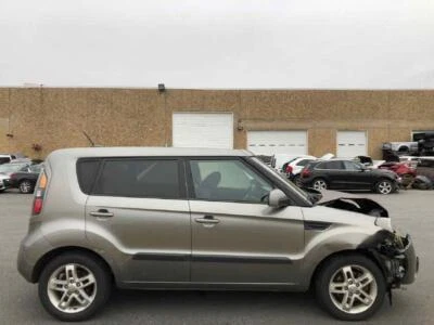 KIA SOUL 2010-2013 OEM cuarto derecho vidrio/ventana parte tintada # 878202K020 Foto 1 de 4