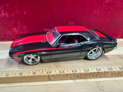 JADA 1/18 1968 CHEVY CAMARO 427 DUB CITY BIG TIME MUSCLE BLACK w/ RED Stripes - Image 1 of 4