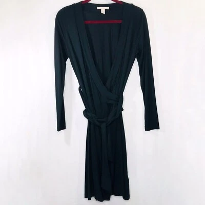 Bata corta Banana Republic negra talla pequeña manga larga Foto 1 de 4