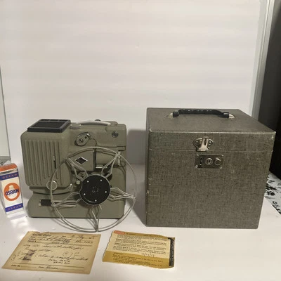 PROYECTOR DE PELÍCULAS EUMIG IMPERIAL P8 8mm con estuche original, carrete. Probado funciona Foto 1 de 4