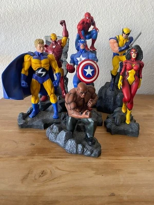 钻石精选漫威新复仇者雕像全套/钢铁侠,金刚狼 — 第 1/4 张图片