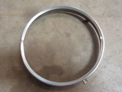 Chevrolet Impala Belair 1958-1972 2 pestañas faro delantero bombilla moldura anillo Foto 1 de 2