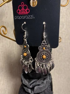Dangling Earrings With Brown Bead In Center - Picture 1 of 2