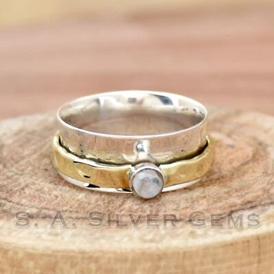 Anillo de piedra lunar anillo delicado, anillo giratorio hecho a mano, anillo de mujer de dos tonos Foto 1 de 4
