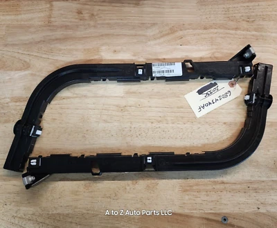 NEW 2008-2023 Dodge Challenger DRIVER & PASS Rear Bumper Support Brackets, OEM Foto 1 de 3