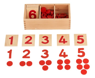 MONTESSORIPLUS Ziffern und Chips, 77-teilges Set, ideales Montessori-Material zum Zahlen lernen