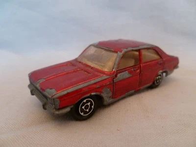 AI708 MAJORETTE CHRYSLER 180 1/60 REF 208 ROUGE - Photo 1/4